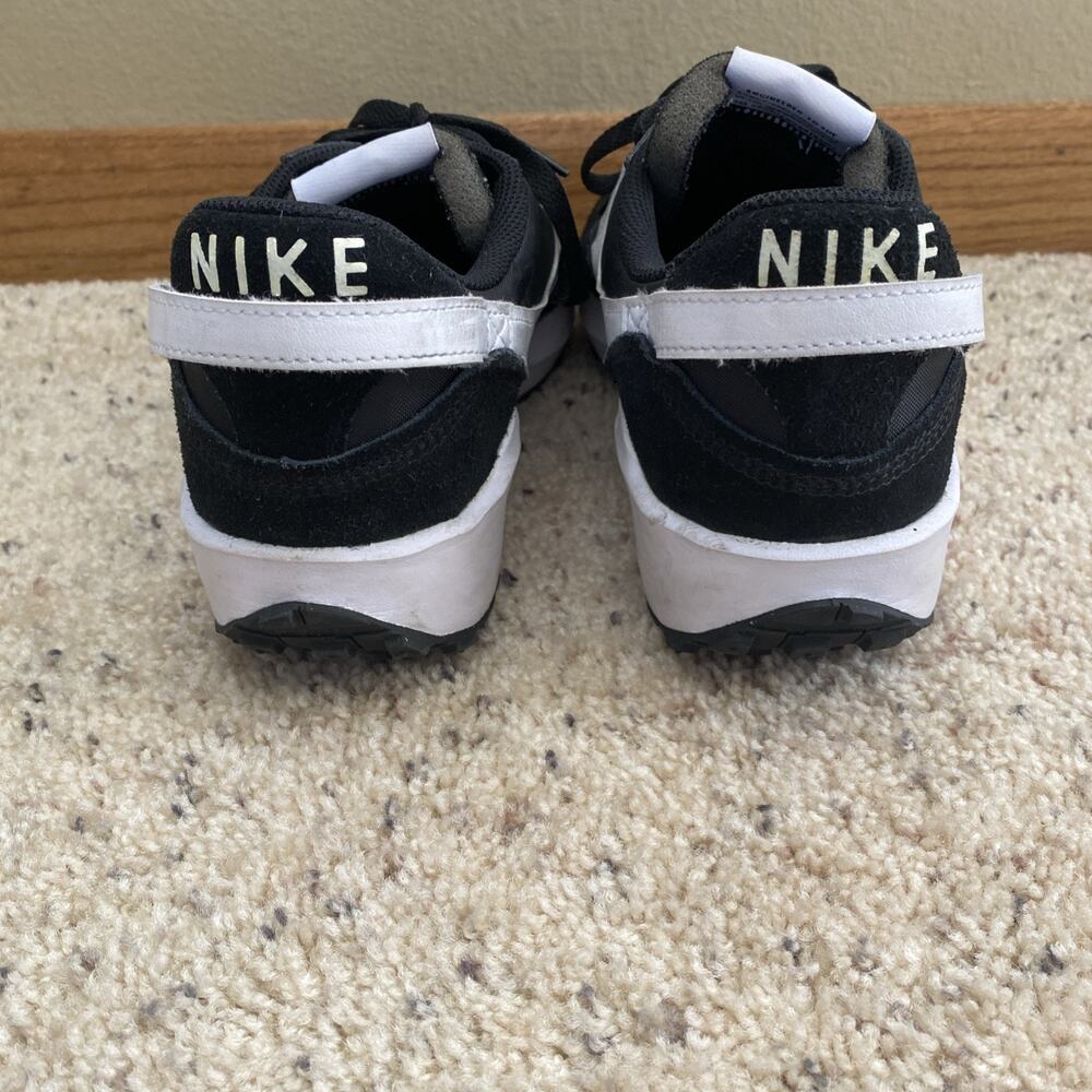 Nike Women's Black and White Swoosh Retro Trainer Sneakers - Picture 5 of 8
